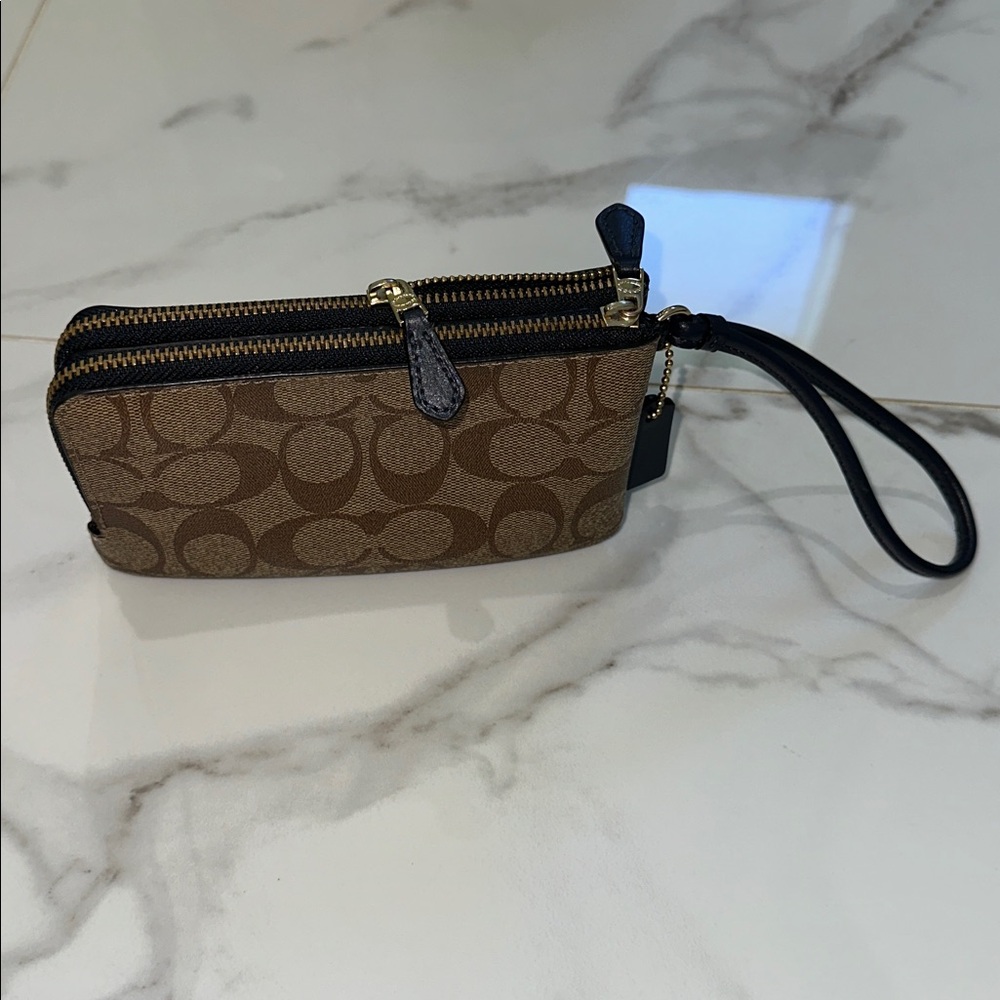 4 Coach Items Bundle - image 11